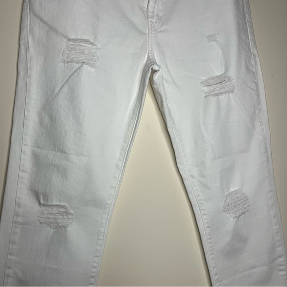 CURRENT/ELLIOT The Fling Distressed White Jeans in Sugar Destroy - Picture 5 of 12